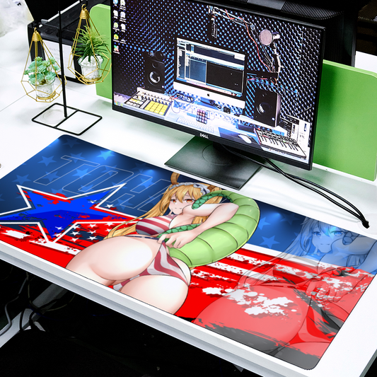 Tohru American Booty Desk Mat